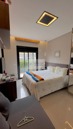 Imagem Casa com 4 Quartos à Venda, 398 m² em Residencial Goiânia Golfe Clube - Goiânia Imagem Casa com 4 Quartos à Venda, 398 m² em Residencial Goiânia Golfe Clube - Goiânia