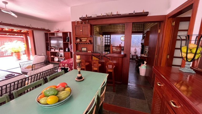 Imagem Casa com 5 Quartos à Venda, 225 m² em Perequê Açu - Ubatuba