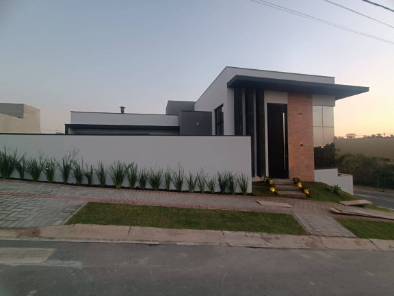 Imagem Casa com 3 Quartos à Venda, 300 m² em Jardim Laguna - Indaiatuba Imagem Casa com 3 Quartos à Venda, 300 m² em Jardim Laguna - Indaiatuba