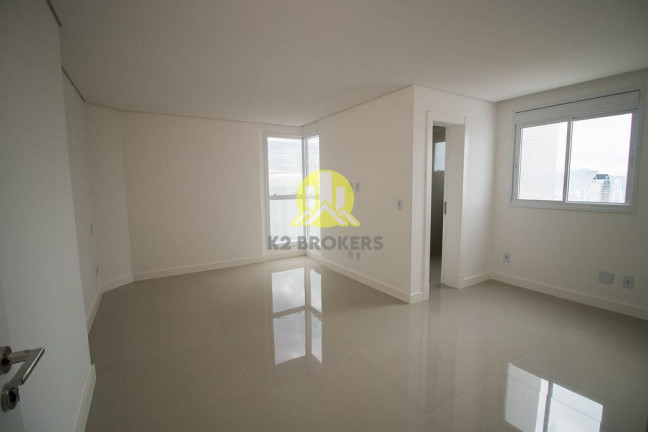 Imagem Apartamento com 4 Quartos à Venda, 353 m² em Centro - Balneário Camboriú Imagem Apartamento com 4 Quartos à Venda, 353 m² em Centro - Balneário Camboriú