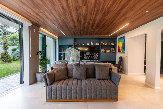 Imagem Casa com 5 Quartos à Venda, 377 m² em Cerqueira César - São Paulo Imagem Casa com 5 Quartos à Venda, 377 m² em Cerqueira César - São Paulo