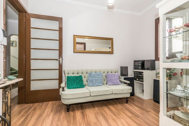 Imagem Casa com 4 Quartos à Venda, 243 m² em Partenon - Porto Alegre