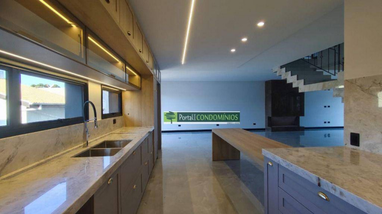 Imagem Casa com 4 Quartos à Venda, 358 m² em Campo Comprido - Curitiba Imagem Casa com 4 Quartos à Venda, 358 m² em Campo Comprido - Curitiba