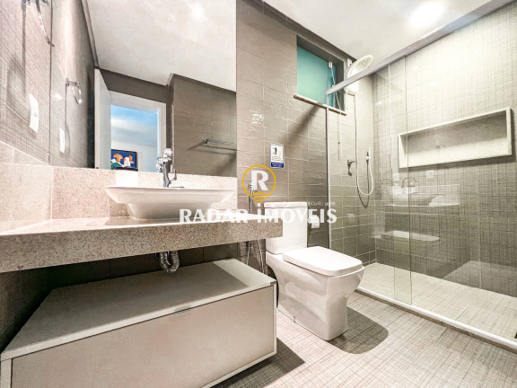 Imagem Apartamento com 4 Quartos à Venda, 270 m² em Algodoal - Cabo Frio
