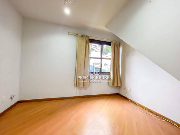 Imagem Casa com 3 Quartos à Venda, 127 m² em Iucas - Teresópolis Imagem Casa com 3 Quartos à Venda, 127 m² em Iucas - Teresópolis