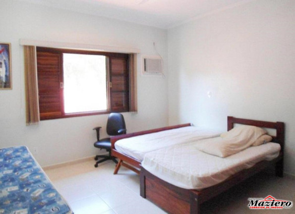 Imagem Casa com 3 Quartos à Venda, 250 m² em Centro - Ubatuba Imagem Casa com 3 Quartos à Venda, 250 m² em Centro - Ubatuba