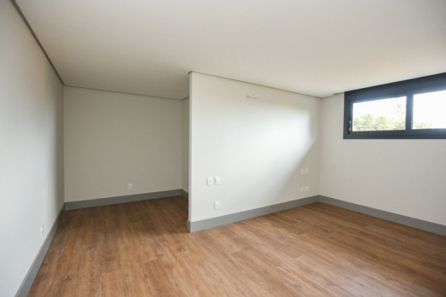 Imagem Apartamento com 4 Quartos à Venda, 319 m² em Planalto - Gramado