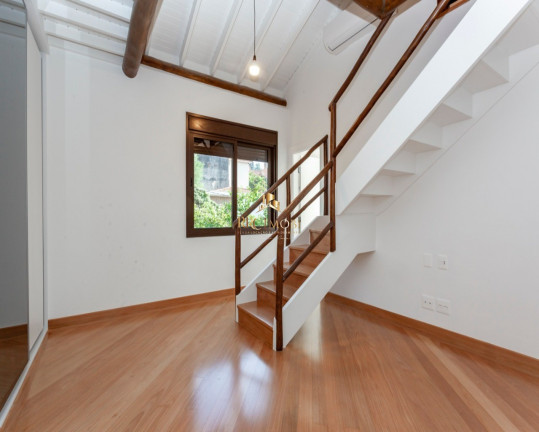 Imagem Sobrado com 4 Quartos à Venda, 62.600 m² em Pacaembu - São Paulo