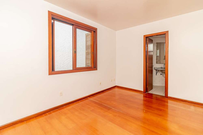 Imagem Imóvel com 2 Quartos à Venda, em Petrópolis - Porto Alegre Imagem Imóvel com 2 Quartos à Venda, em Petrópolis - Porto Alegre
