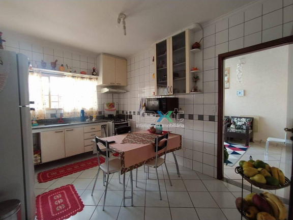 Imagem Casa com 3 Quartos à Venda, 400 m² em Carandá Bosque - Campo Grande Imagem Casa com 3 Quartos à Venda, 400 m² em Carandá Bosque - Campo Grande