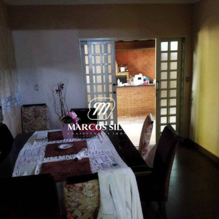 Imagem Casa com 4 Quartos à Venda, 256 m² em Luizote De Freitas - Uberlândia
