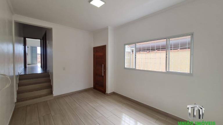 Casa com 3 Quartos para Alugar, 132 m² em Aparecida - Bragança Paulista