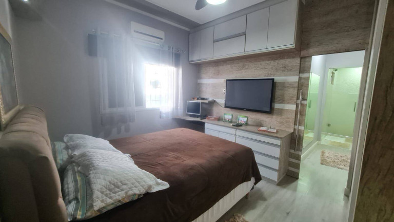 Imagem Casa com 2 Quartos à Venda, em Maracanã - Praia Grande Imagem Casa com 2 Quartos à Venda, em Maracanã - Praia Grande
