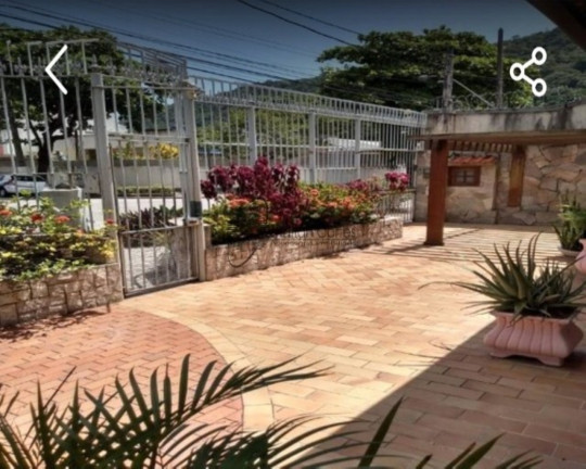 Imagem Casa com 4 Quartos à Venda, 360 m² em São Francisco - Niterói Imagem Casa com 4 Quartos à Venda, 360 m² em São Francisco - Niterói