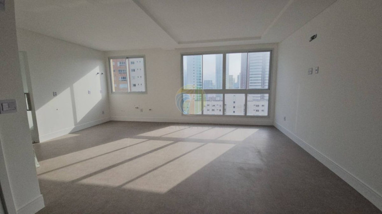 Imagem Apartamento com 4 Quartos à Venda, 142 m² em Centro - Balneário Camboriú Imagem Apartamento com 4 Quartos à Venda, 142 m² em Centro - Balneário Camboriú