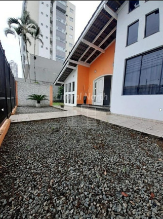 Imagem Sobrado com 5 Quartos à Venda, 350 m² em São Judas - Itajaí Imagem Sobrado com 5 Quartos à Venda, 350 m² em São Judas - Itajaí
