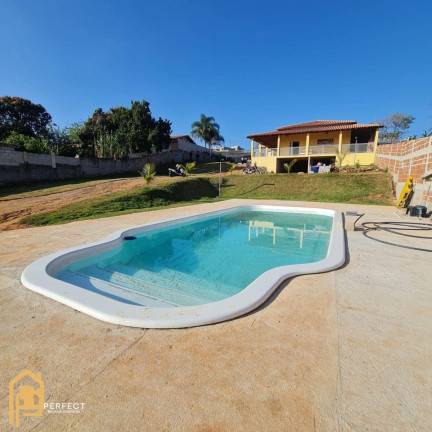 Fazenda à Venda, 390 m² em Barreiro - Taubaté