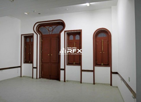 Imagem Sala Comercial para Alugar, 1.000 m² em Laranjeiras - Rio De Janeiro Imagem Sala Comercial para Alugar, 1.000 m² em Laranjeiras - Rio De Janeiro