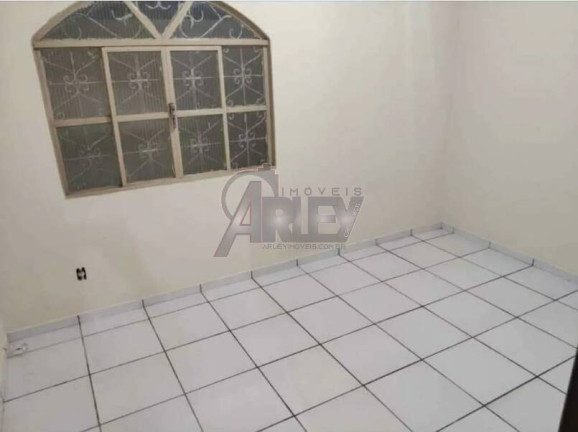 Imagem Casa com 3 Quartos à Venda, em Vila Guilhermina - Montes Claros Imagem Casa com 3 Quartos à Venda, em Vila Guilhermina - Montes Claros