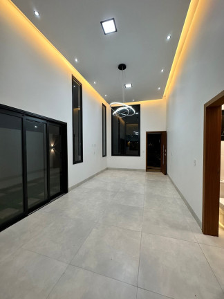 Imagem Casa com 3 Quartos à Venda, 171 m² em Residencial Paris - Sinop
