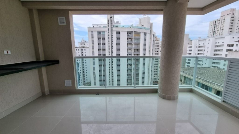 Apartamento com 2 Quartos à Venda, 70 m² em Pitangueiras - Guarujá