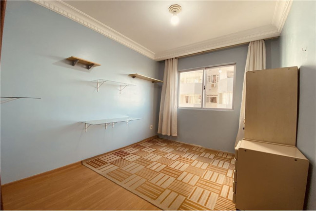 Imagem Imóvel com 3 Quartos à Venda, em Barreiros - São José Imagem Imóvel com 3 Quartos à Venda, em Barreiros - São José