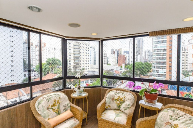 Imagem Apartamento com 4 Quartos à Venda, 202 m² em Moema - São Paulo Imagem Apartamento com 4 Quartos à Venda, 202 m² em Moema - São Paulo