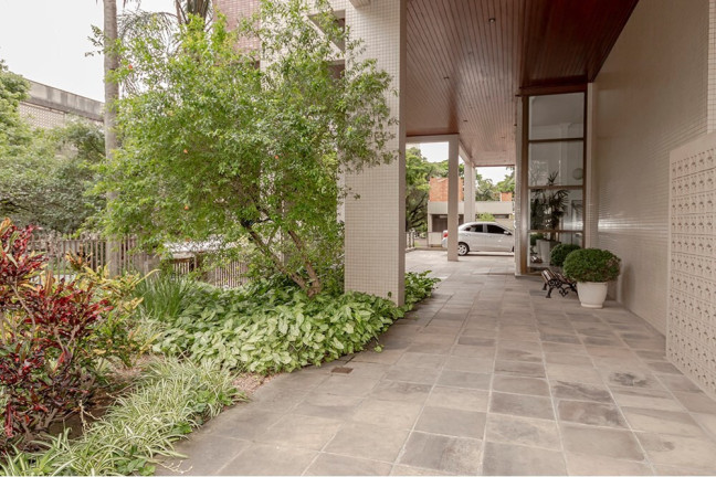 Imagem Imóvel com 2 Quartos à Venda, 90 m² em Petrópolis - Porto Alegre Imagem Imóvel com 2 Quartos à Venda, 90 m² em Petrópolis - Porto Alegre
