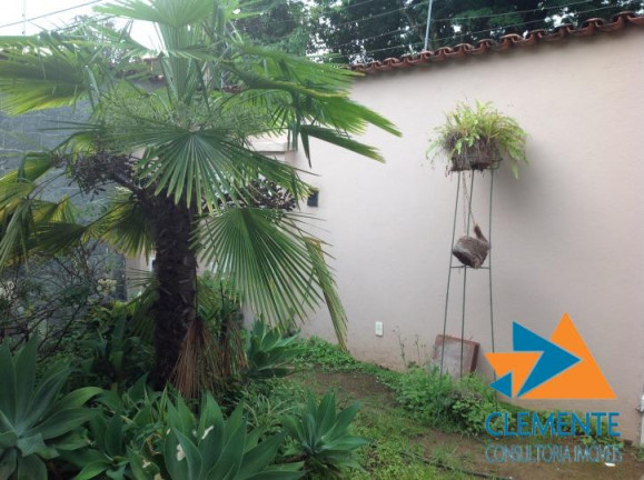 Imagem Casa com 7 Quartos à Venda, 350 m² em Ouro Preto - Belo Horizonte