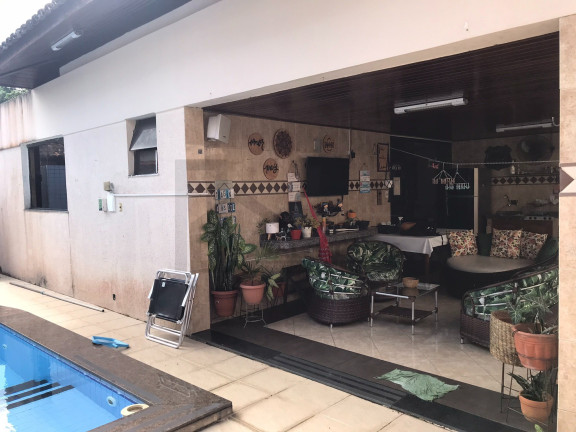 Imagem Casa com 5 Quartos à Venda, 400 m² em Mangueirão - Belém Imagem Casa com 5 Quartos à Venda, 400 m² em Mangueirão - Belém