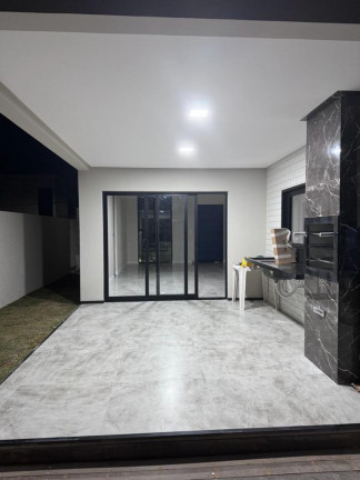 Imagem Casa com 4 Quartos à Venda, 285 m² em Centro - Camaçari Imagem Casa com 4 Quartos à Venda, 285 m² em Centro - Camaçari