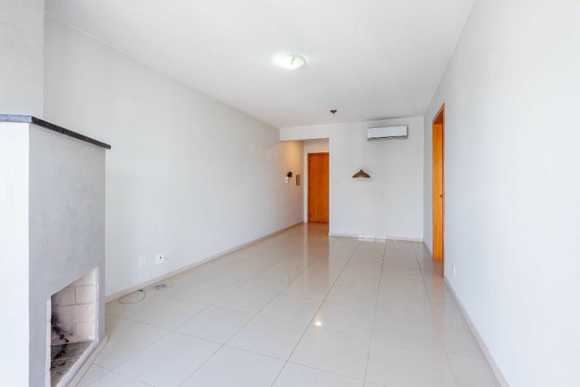 Imagem Apartamento com 2 Quartos à Venda, 73 m² em Petrópolis - Porto Alegre Imagem Apartamento com 2 Quartos à Venda, 73 m² em Petrópolis - Porto Alegre