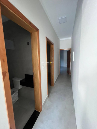 Imagem Casa com 2 Quartos à Venda, 64 m²