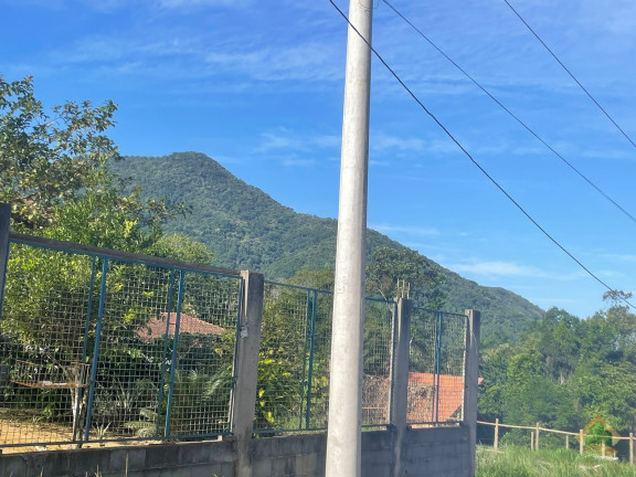 Imagem Casa com 3 Quartos à Venda, 200 m² em Ubatumirim - Ubatuba Imagem Casa com 3 Quartos à Venda, 200 m² em Ubatumirim - Ubatuba