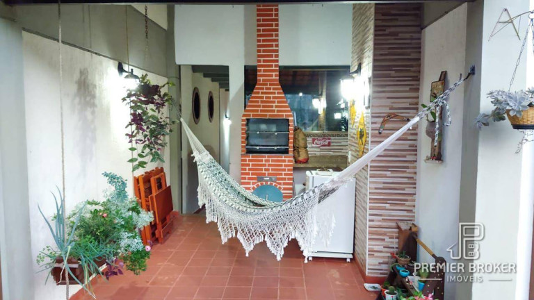 Imagem Casa com 4 Quartos à Venda, 163 m² em Alto - Teresópolis