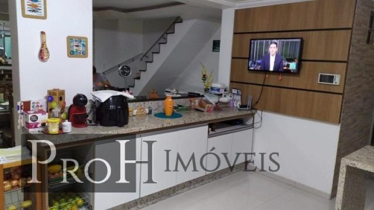 Imagem Sobrado com 3 Quartos à Venda, 250 m² em Vila Ema - São Paulo Imagem Sobrado com 3 Quartos à Venda, 250 m² em Vila Ema - São Paulo