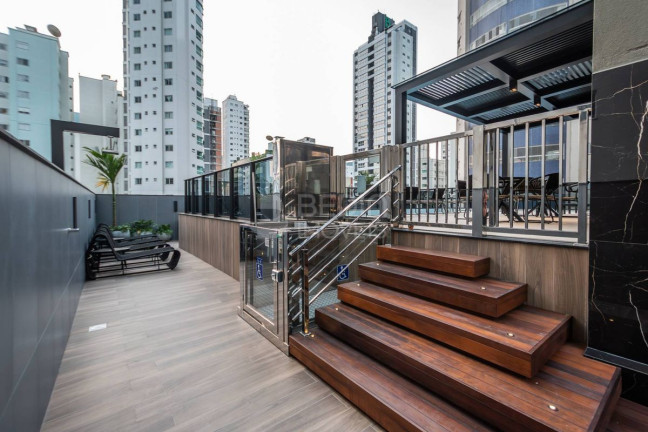 Imagem Apartamento com 4 Quartos à Venda, 147 m² em Pioneiros - Balneário Camboriú Imagem Apartamento com 4 Quartos à Venda, 147 m² em Pioneiros - Balneário Camboriú