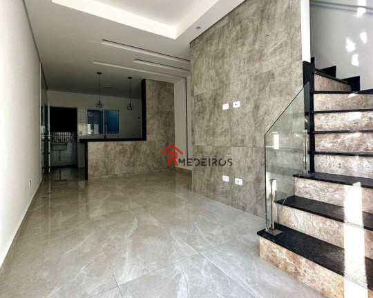 Imagem Casa com 2 Quartos à Venda, 63 m² em Canto Do Forte - Praia Grande