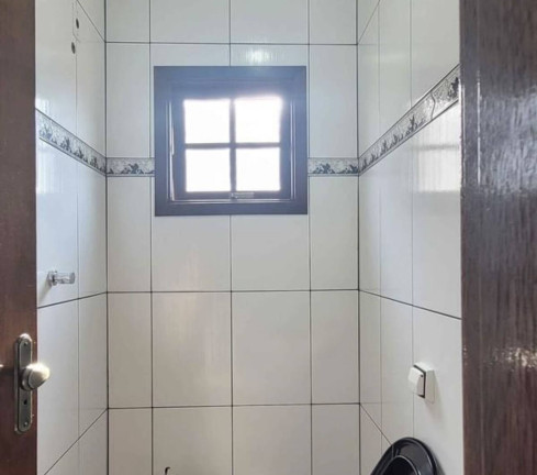 Imagem Casa à Venda, em São Paulo Imagem Casa à Venda, em São Paulo