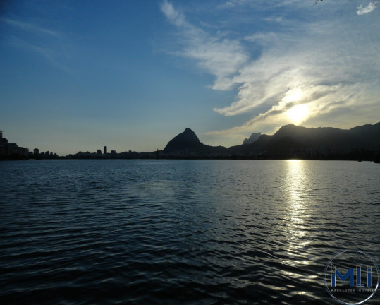 Imagem Imóvel com 4 Quartos à Venda, 214 m² em Lagoa - Rio De Janeiro Imagem Imóvel com 4 Quartos à Venda, 214 m² em Lagoa - Rio De Janeiro