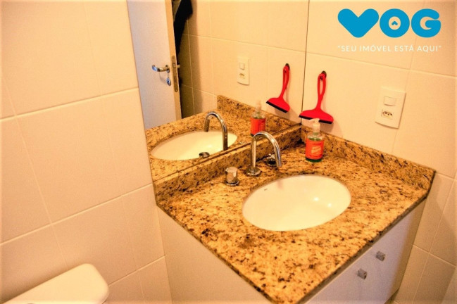 Imagem Imóvel com 2 Quartos à Venda, 64 m² em Jardim Carvalho - Porto Alegre Imagem Imóvel com 2 Quartos à Venda, 64 m² em Jardim Carvalho - Porto Alegre