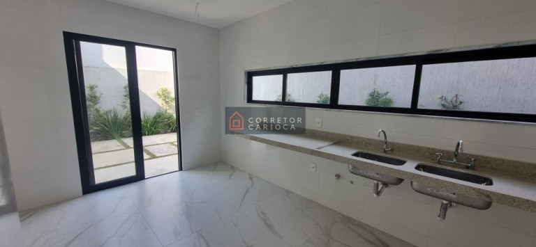 Imagem Casa com 4 Quartos à Venda, 350 m² em Barra Da Tijuca - Rio De Janeiro Imagem Casa com 4 Quartos à Venda, 350 m² em Barra Da Tijuca - Rio De Janeiro