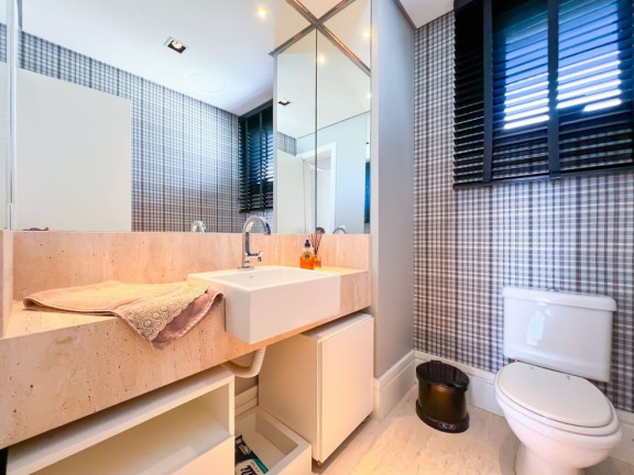 Imagem Apartamento com 3 Quartos à Venda, 160 m² em Moinhos De Vento - Porto Alegre