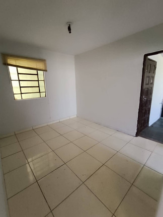 Imagem Casa com 2 Quartos para Alugar, 90 m² em Centro - Anápolis