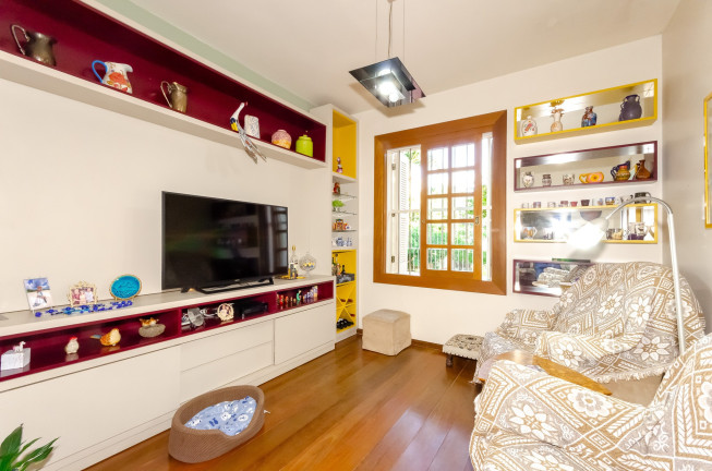 Imagem Casa com 4 Quartos à Venda, 332 m² em Petrópolis - Porto Alegre