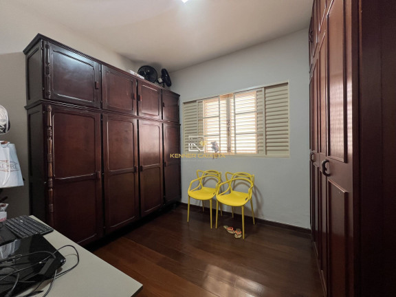 Imagem Casa com 3 Quartos à Venda, 251 m² em Caiçaras - Patos De Minas Imagem Casa com 3 Quartos à Venda, 251 m² em Caiçaras - Patos De Minas