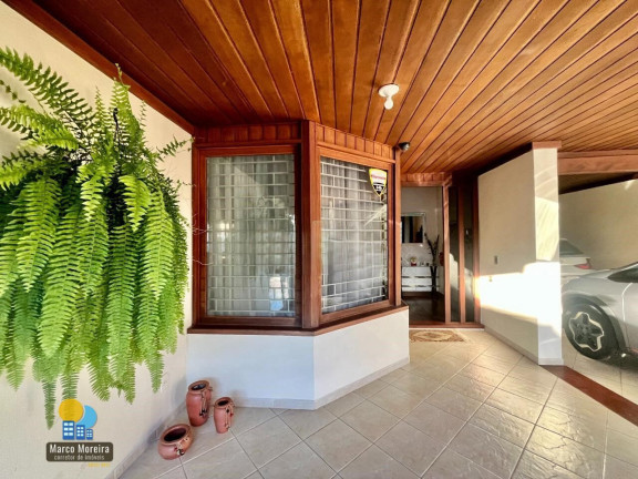 Imagem Casa com 4 Quartos à Venda, 205 m² em Itacorubi - Florianópolis Imagem Casa com 4 Quartos à Venda, 205 m² em Itacorubi - Florianópolis