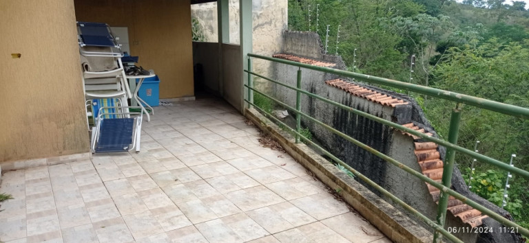 Imagem Casa com 3 Quartos à Venda, 175 m² em Centro - Jacareí Imagem Casa com 3 Quartos à Venda, 175 m² em Centro - Jacareí