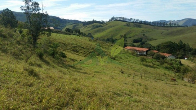 Imagem Chácara com 4 Quartos à Venda, 193.600 m² em Centro - Piracaia Imagem Chácara com 4 Quartos à Venda, 193.600 m² em Centro - Piracaia