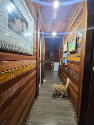 Imagem Casa com 6 Quartos à Venda, 210 m² em Estância Embuarama - Embu Das Artes